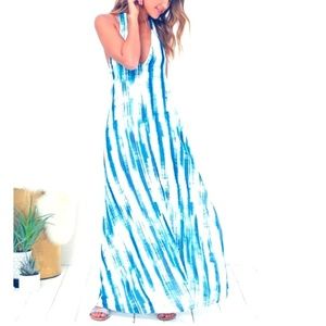 LuLu`s Wave To Go Blue Print Halter Maxi Dress
